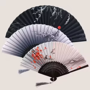 Éventail sensu pliant à pompon — bambou et toile satinée